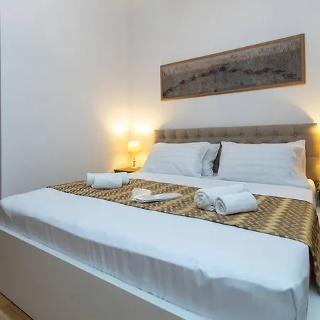 Wehost Liberty Square Apartments Tbilisi Exterior photo