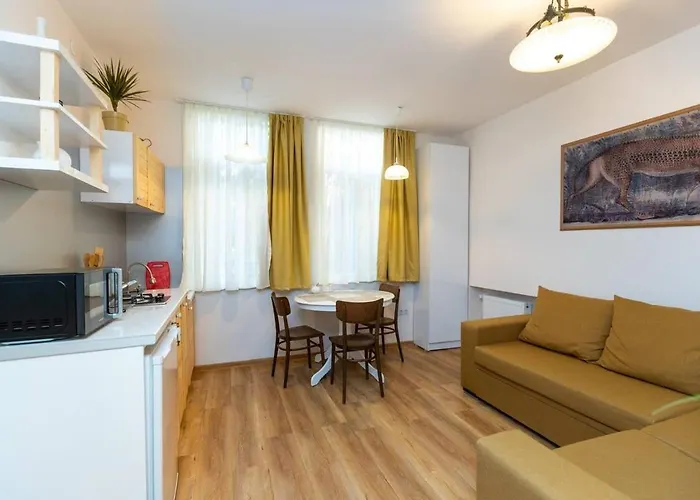 Wehost Liberty Square Apartments
