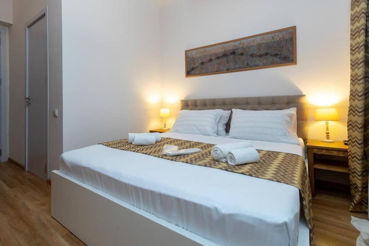 Wehost Liberty Square Apartment Tbilisi